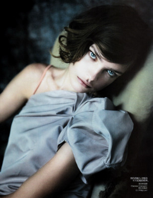 photo 8 in Natalia Vodianova gallery [id257381] 2010-04-19 00:00:00
