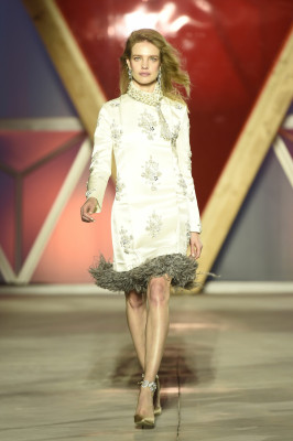 Natalia Vodianova - walks the Runway at Fashion for Relief Cannes