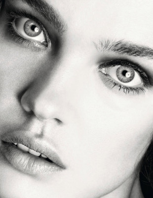 Natalia Vodianova - Vogue Poland