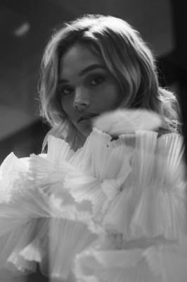 Natalie Alyn Lind – Grumpy Magazine, Fall 2018 Photos