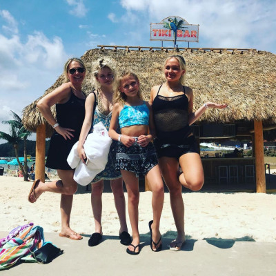 Natalie Alyn Lind – Social Media