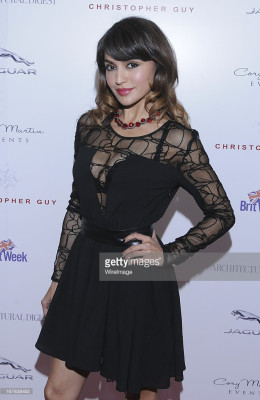 Natalie Loren pic #793638