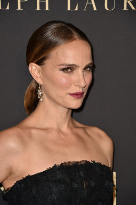 Natalie Portman - Elle Women in Hollywood Celebration in Los Angeles 10/14/2019