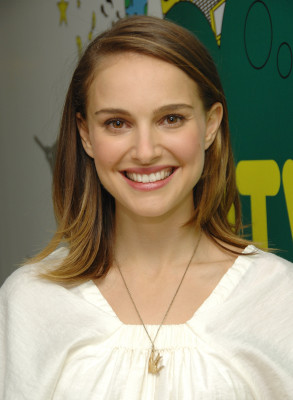 photo 20 in Natalie Portman gallery [id214181] 2009-11-30 00:00:00