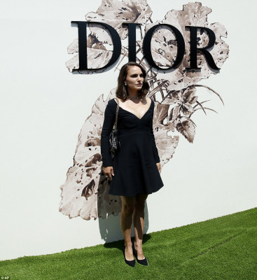 photo 12 in Natalie Portman gallery [id979276] 2017-07-04 00:00:00