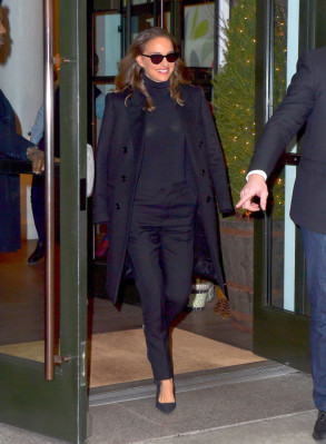 Natalie Portman – Arriving at “The Tonight Show” in NYC