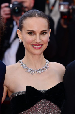 Natalie Portman – Eddington Premiere at Cannes IFF 2025