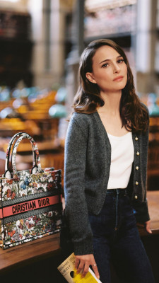 Natalie Portman – Dior Book Tote Club at French National Library in Paris