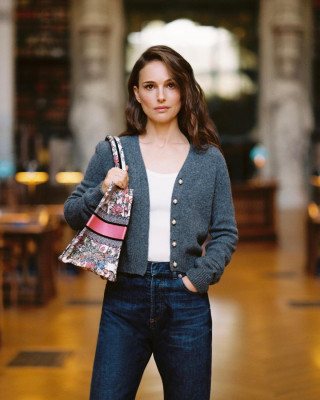 Natalie Portman – Dior Book Tote Club at French National Library in Paris
