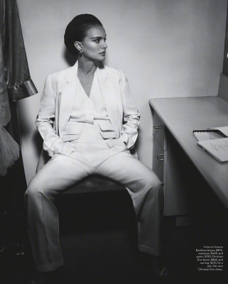 Natalie Portman – VOGUE Australia April 2019