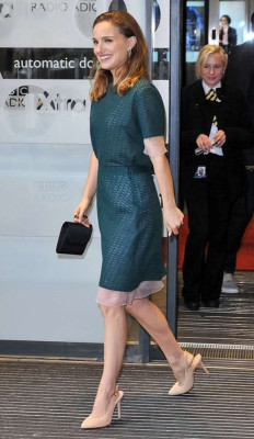 photo 16 in Natalie Portman gallery [id675410] 2013-11-04 00:00:00