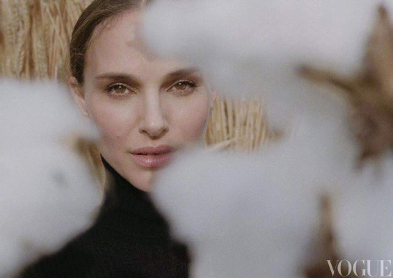 Natalie Portman by Jess James for Vogue China // September 2021