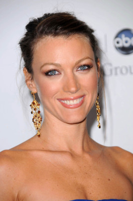 Natalie Zea pic #270382