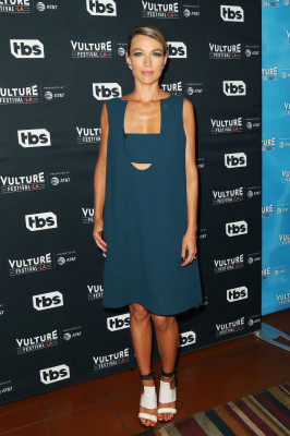 Natalie Zea pic #1013793