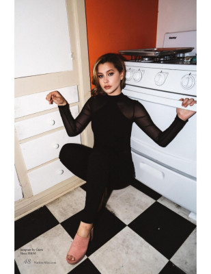 Новые лица: Natasha Bure