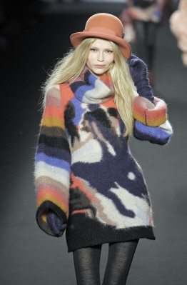 Natasha Poly pic #291021