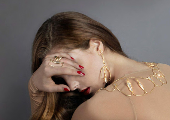 photo 3 in Nathalie Edenburg gallery [id501945] 2012-04-23 00:00:00
