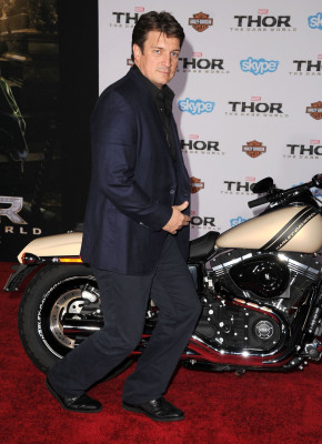 Nathan Fillion pic #677959
