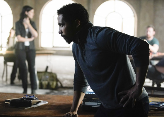 Neil Brown Jr - Seal Team (2017) 1x04 &#039;Ghosts Of Christmas Future&#039;