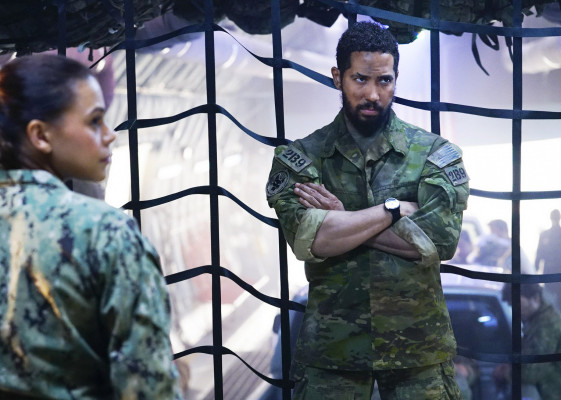 Neil Brown Jr - Seal Team (2017) 1x07 &#039;Borderlines&#039;