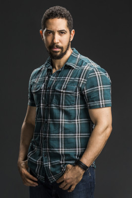Neil Brown Jr. - Seal Team (2017-2018) Season 1 Promotional