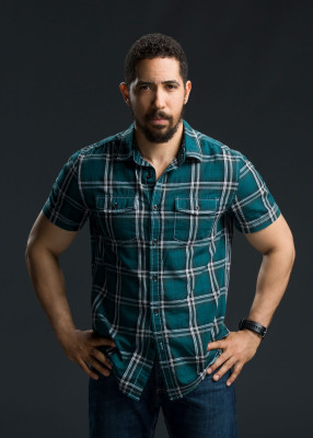 Neil Brown Jr. - Seal Team (2017-2018) Season 1 Promotional