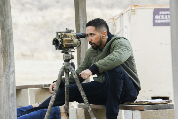 Neil Brown Jr - Seal Team (2021) 4x12 &#039;Rearview Mirror&#039;