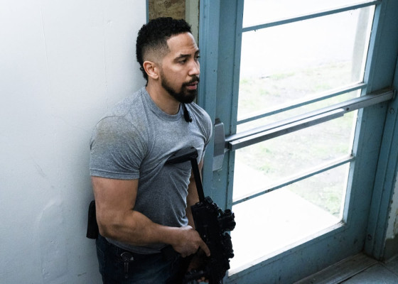 Neil Brown Jr - Seal Team (2021) 4x13 &#039;Do No Harm&#039;