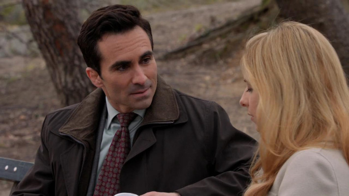 Nestor Carbonell - Ringer (2011) 1x11 &#039;Pilot&#039;