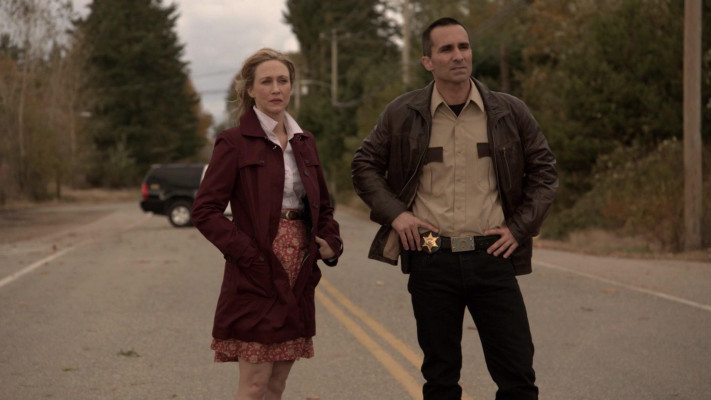 Nestor Carbonell - Bates Motel (2013) 1x02 &#039;Nice Town You Picked, Norma...&#039;