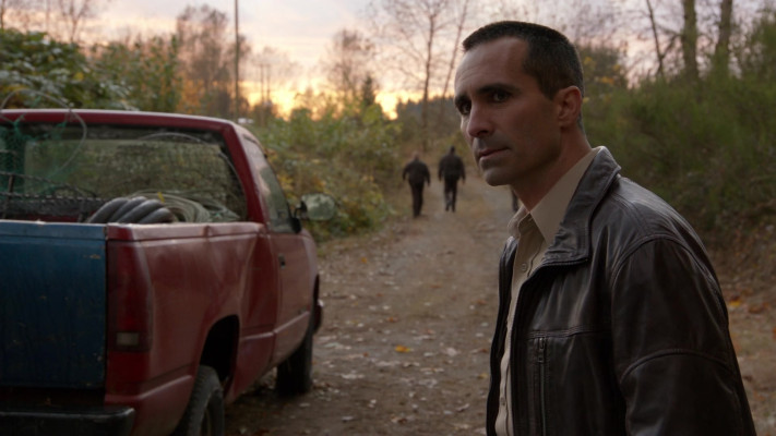 Nestor Carbonell - Bates Motel (2013) 1x02 &#039;Nice Town You Picked, Norma...&#039;