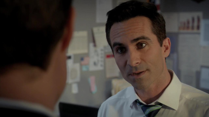 Nestor Carbonell - Ringer (2011) 1x03 &#039;If You Ever Want A French Lesson...&#039;
