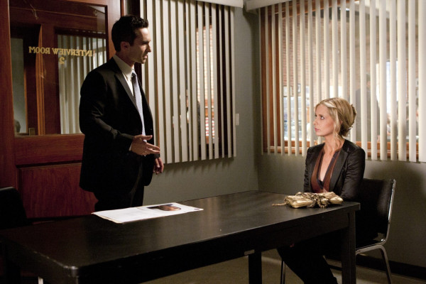 Nestor Carbonell - Ringer (2011) 1x07 &#039;Oh Gawd, There&#039;s Two of Them?&#039;