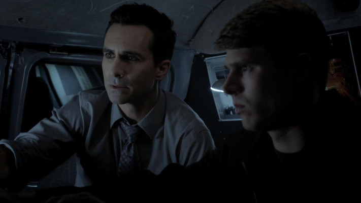 Nestor Carbonell - Ringer (2011) 1x08 &#039;Maybe We Can Get a Dog Instead?&#039;