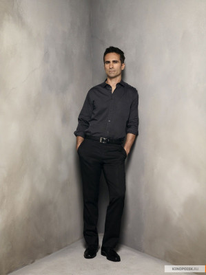 Nestor Carbonell - Ringer (2011-2012) Promoshoot