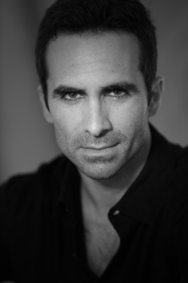 Nestor Carbonell - Photoshoot 04/23/2008