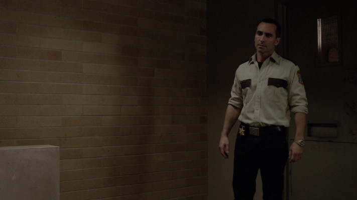 Nestor Carbonell - Bates Motel (2014) 2x02 &#039;Shadow of a Doubt&#039;