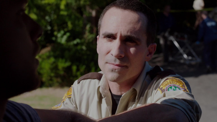 Nestor Carbonell - Bates Motel (2014) 2x02 &#039;Shadow of a Doubt&#039;