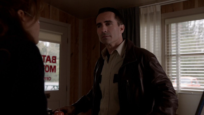 Nestor Carbonell - Bates Motel (2014) 2x09 &#039;The Box&#039;