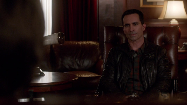 Nestor Carbonell - Bates Motel (2015) 3x05 &#039;The Deal&#039;