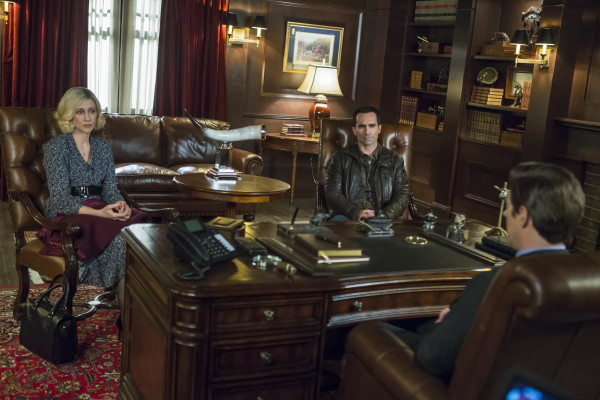 Nestor Carbonell - Bates Motel (2015) 3x05 &#039;The Deal&#039;