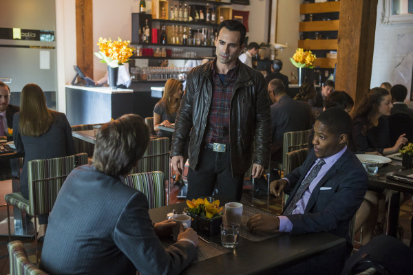 Nestor Carbonell - Bates Motel (2015) 3x05 &#039;The Deal&#039;