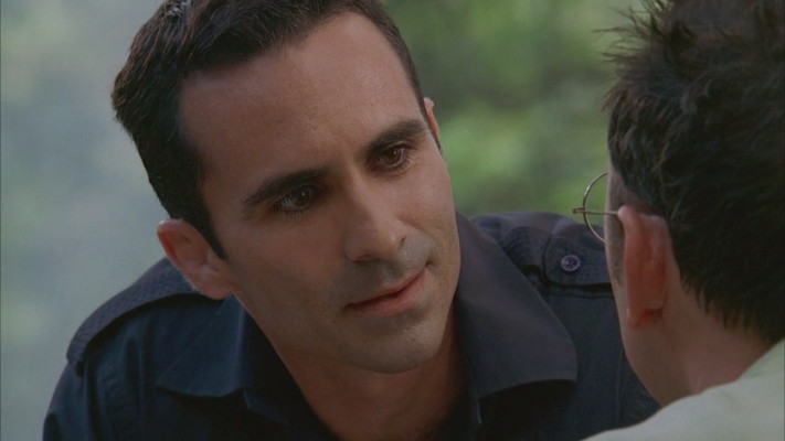 Nestor Carbonell - Lost (2007) 3x22 &#039;Through the Looking Glass&#039;