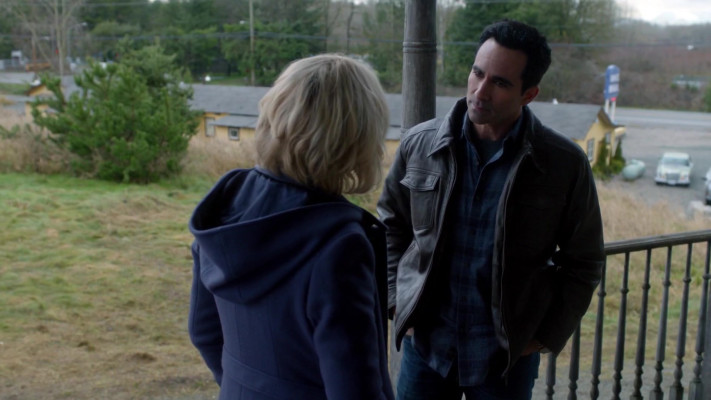 Nestor Carbonell - Bates Motel (2016) 4x02 &#039;Goodnight, Mother&#039;