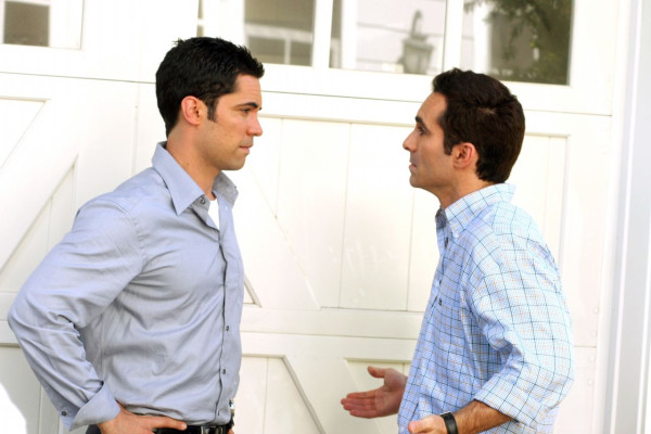 Nestor Carbonell - Cold Case (2006) 4x02 &#039;The War at Home&#039;