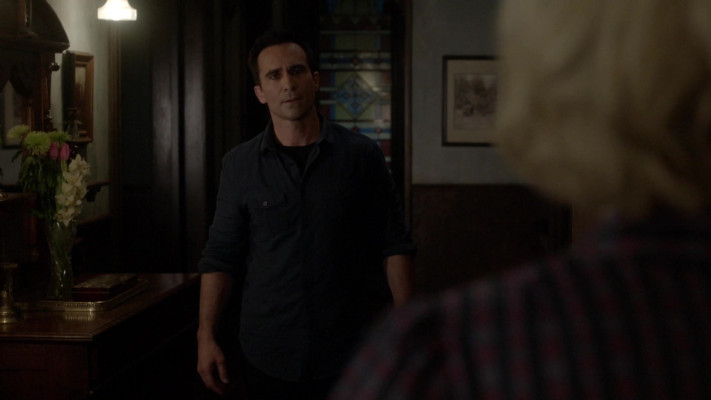 Nestor Carbonell - Bates Motel (2016) 4x03 &#039;Til Death Do You Part&#039;
