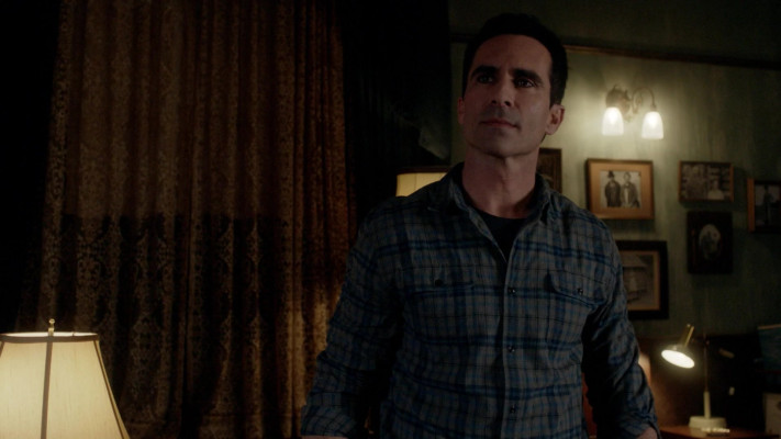 Nestor Carbonell - Bates Motel (2016) 4x07 &#039;There&#039;s No Place Like Home&#039;