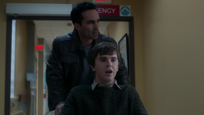 Nestor Carbonell - Bates Motel (2016) 4x10 &#039;Norman&#039;