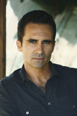 Nestor Carbonell - Lost (2009) 5x03 &#039;Jughead&#039;
