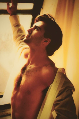 Nestor Carbonell - Jeffrey Hornstein Photoshoot